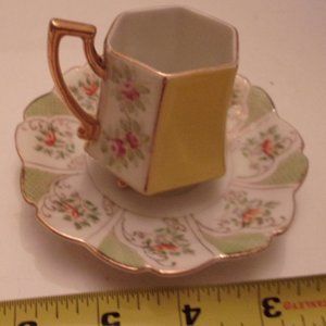 Accents - OCCUPIED JAPAN ANTIQUE TEA CUP. WS Accents - OCCUPIED JAPAN ANTIQUE TEA CUP. WS
